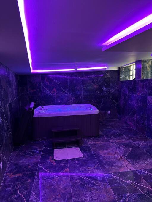 Appartement Golden Blue - Jacuzzi à Rouen Extérieur photo